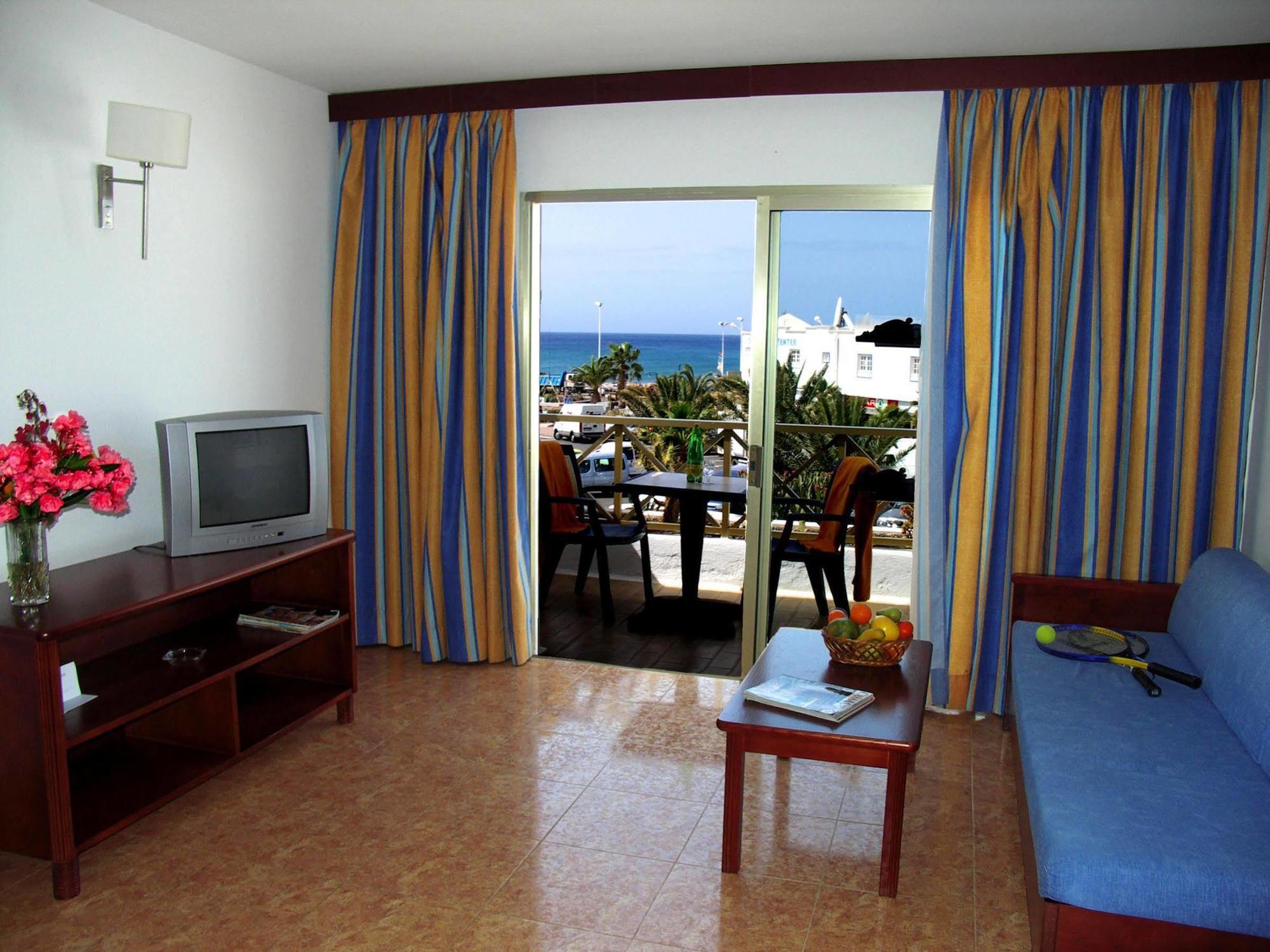 Hotel Floresta Puerto del Carmen  Esterno foto